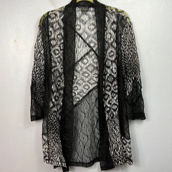 Chico's Tops - Chico’s Travelers Collection Black & White Sheer Lace 3/4 Sleeve Kimono